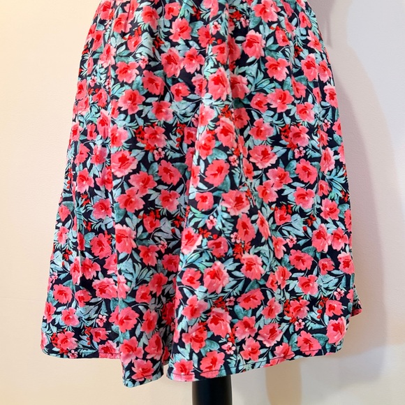 NWT Old Navy Womens M Pink Floral Smocked Waist Cap Sleeve Short Dress Tie‎ Neck - Picture 3 of 10